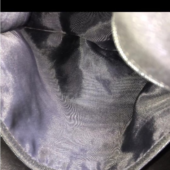 🔥🔥 EUC Red Fendi Bag Rare🔥🔥🔥 - Picture 12 of 14